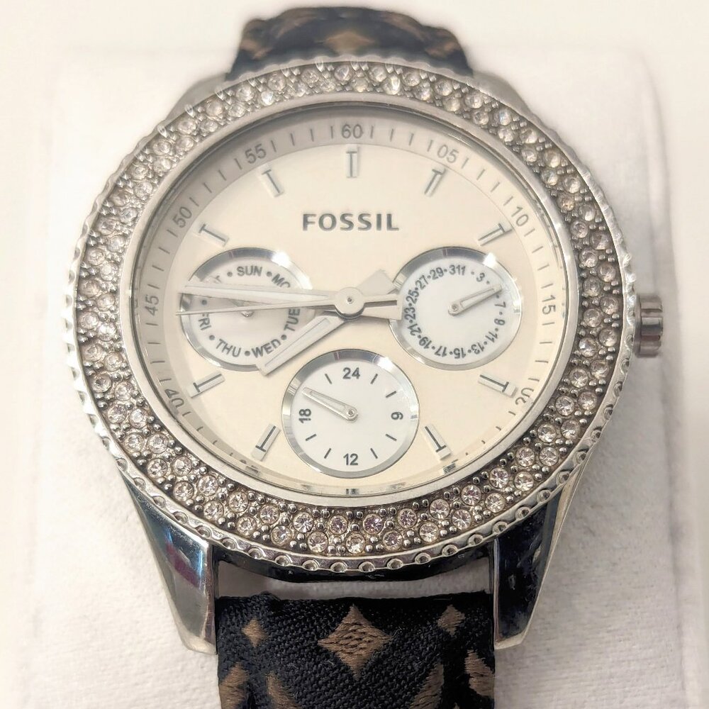 Fossil Women's Stella Signature Multifunction with Leather strap